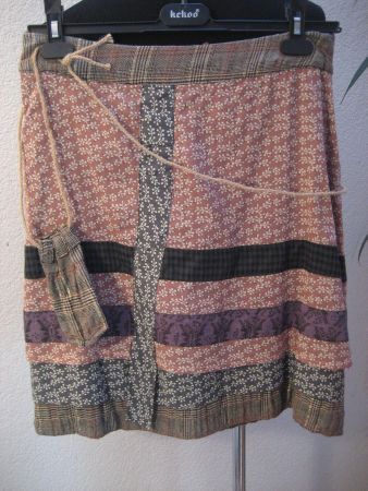 Jupe Ian Mosh taille S, neuve