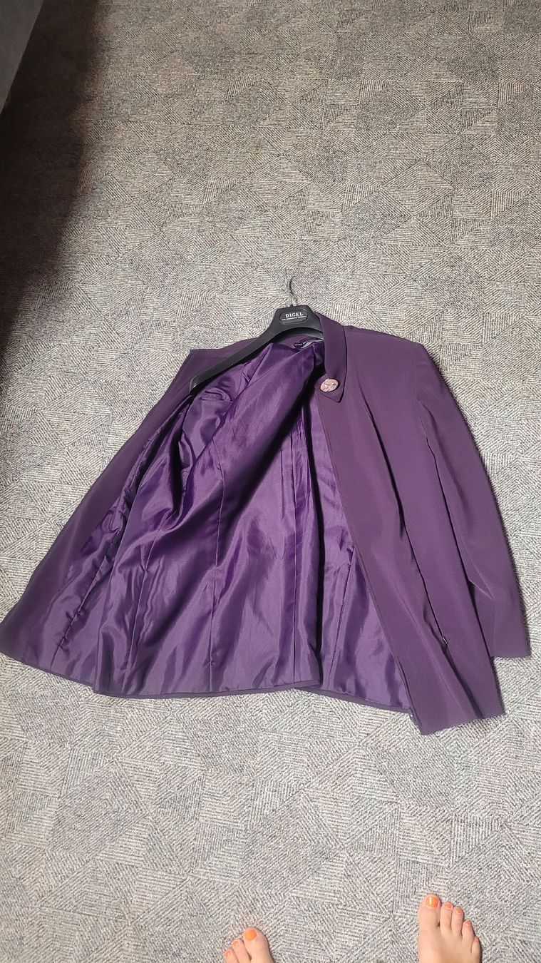 Jacken: Neuwertige leichte Jacke Gr 44 – Neu (gemäss Beschreibung) aus Langnau i. E. von suedae11