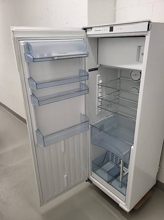 Electrolux Frigoriferi: Electrolux EK294SA L WE Kühlschrank – Usato da Chur venduto da niickm 1