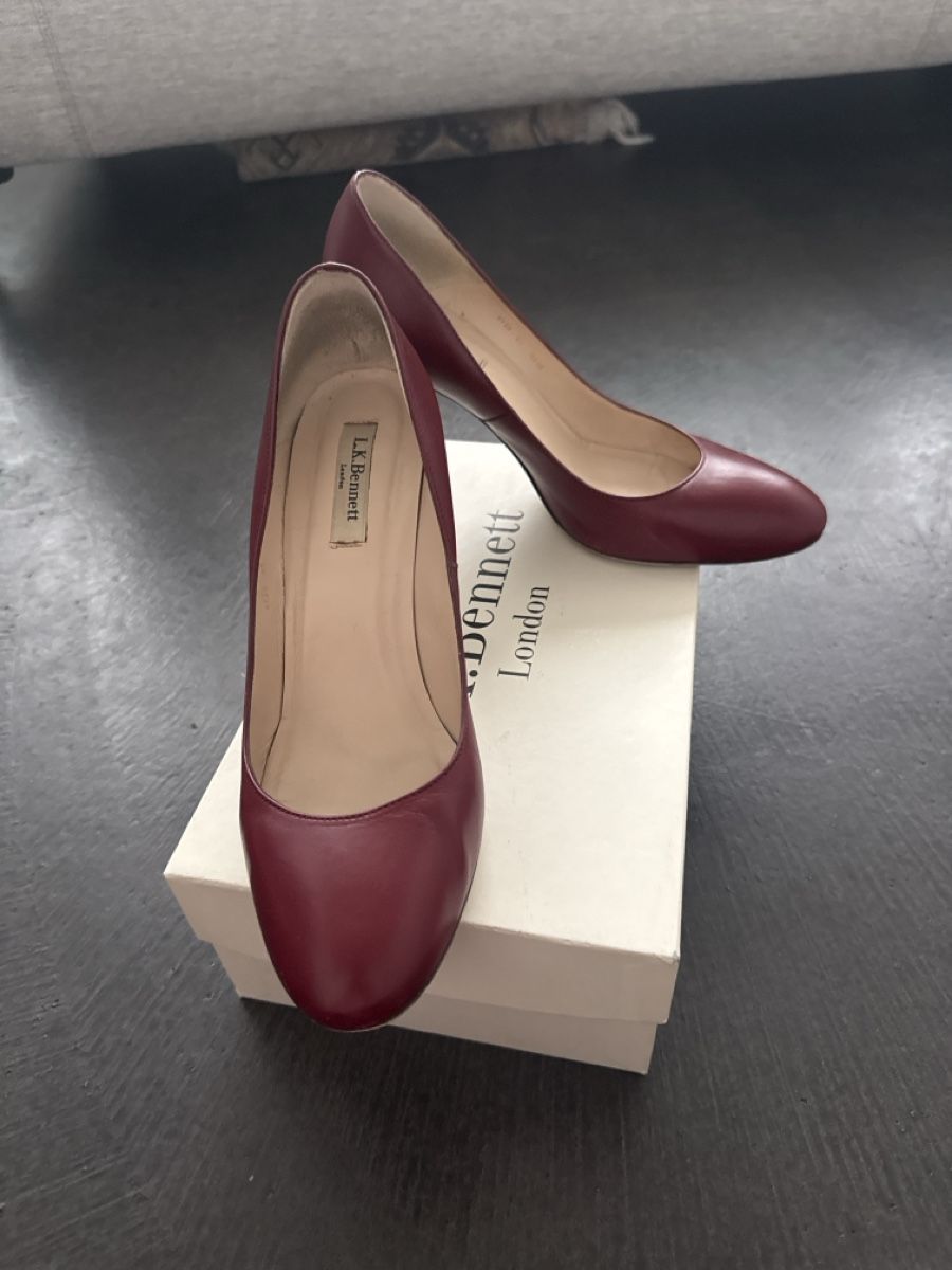 Scarpe da donna: L.K. Bennett Heels Burgundy Leather Size 41 – Usato da Basel venduto da zestrila