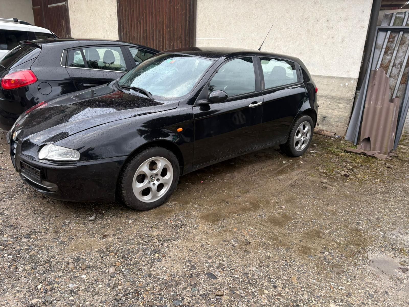 Alfa Romeo Autos: Voitures de tourisme – Gebraucht aus Romont FR von sarah062 2
