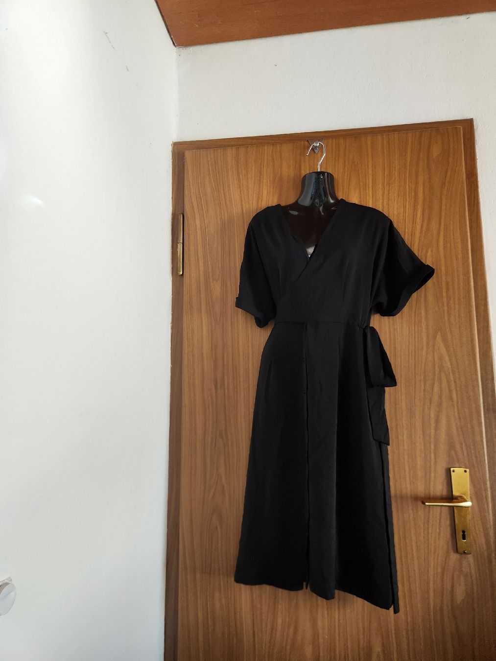 Vestiti: Robe Au Printemps Paris noire  Taille  M – Usato da Niedergösgen venduto da Eva2410 1