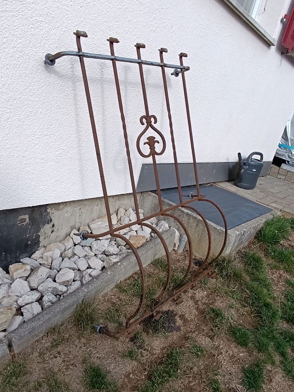 Grilles & Grillages: Fenstergitter – D'occasion à Melchnau par LUPUS-Offroad 1