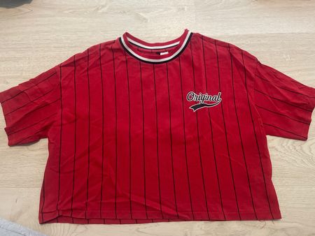 Crop top rouge taille XS