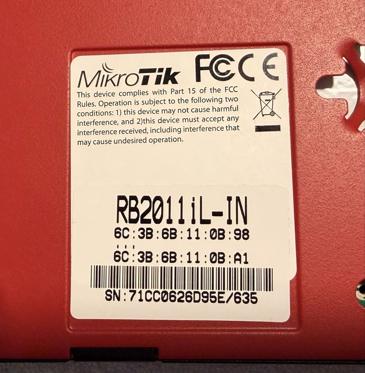 Mikrotik Modems & Routeurs: MikroTik Router RB2011iL-IN – D'occasion à Heerbrugg par predch 1