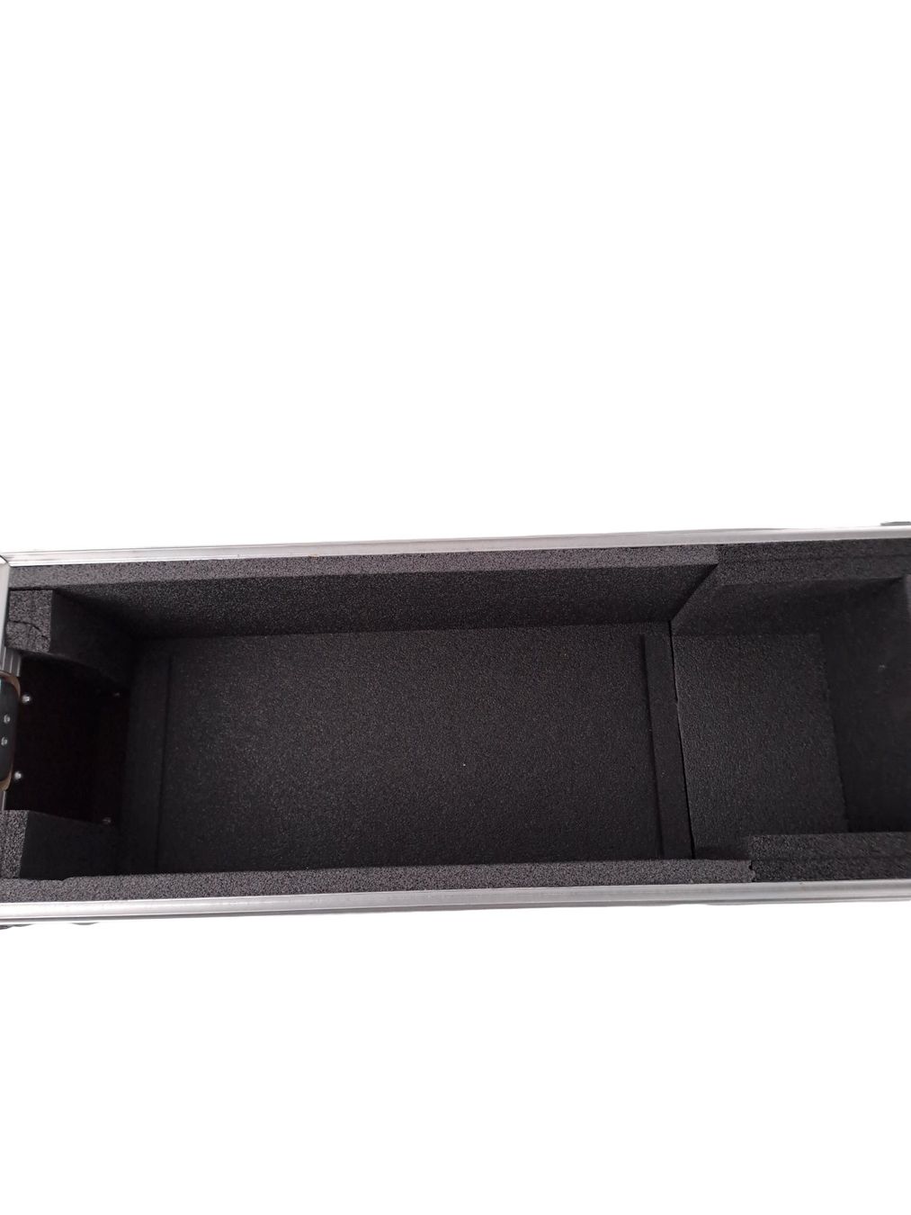 Behringer Console di mixaggio: Behringer X Air XR18 - Thon Case XR18 Bundle – Usato da Männedorf venduto da Restwert_Maennedorf 5