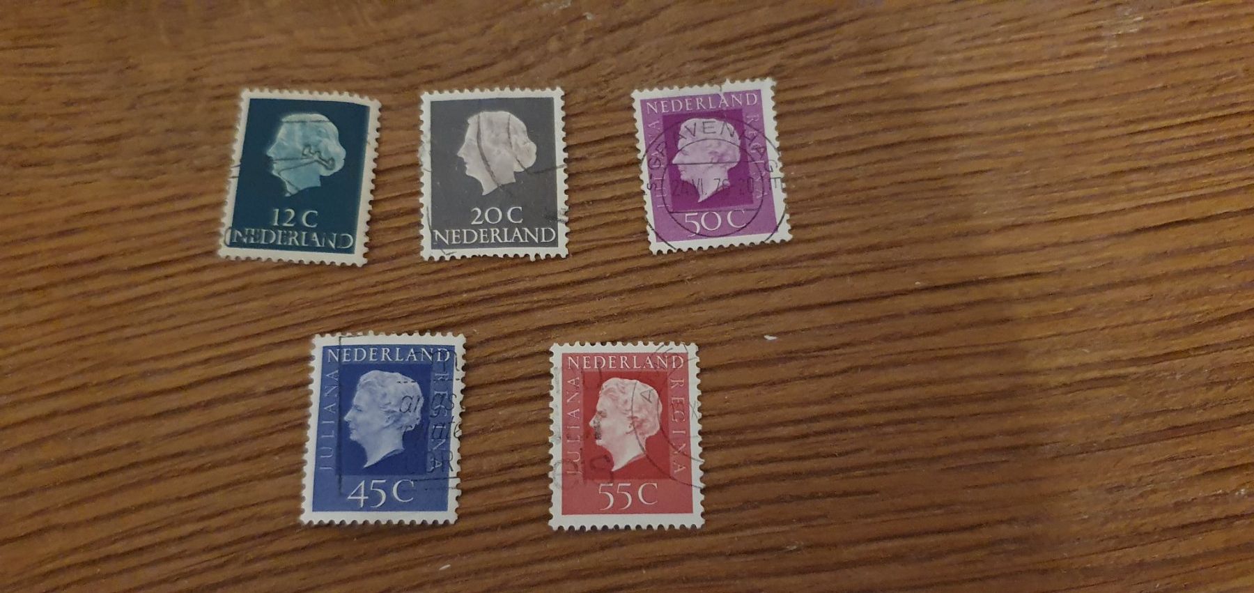 Tutti i francobolli: Diverse Niederländische Briefmarken – Usato da Wallenwil venduto da Rainbow45