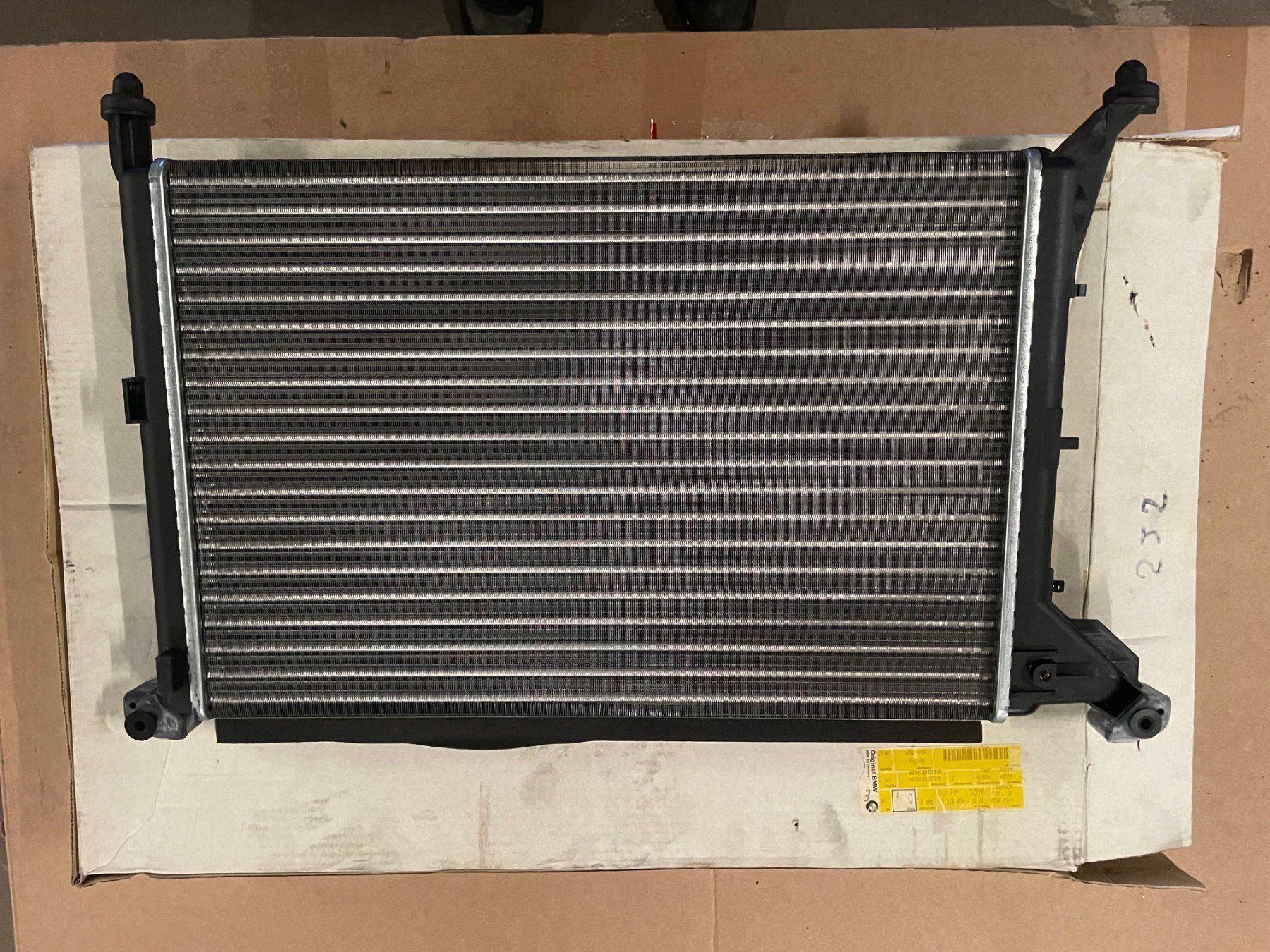 Mini Tutti pezzi di ricambio auto: Mini Cooper Radiateur – Nuovo (secondo la descrizione) da Satigny venduto da rfo59 3