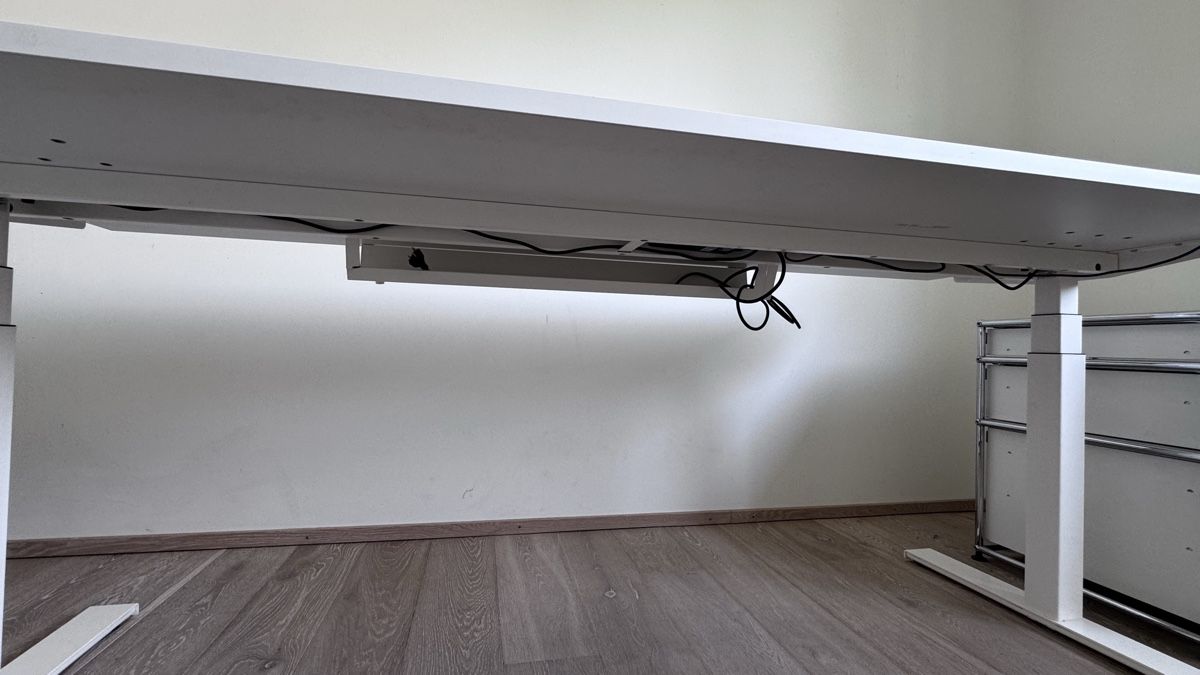 Schreibtische: Office Desk – Gebraucht aus Chêne-Bougeries von jhy_gls7
