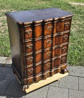 Altes Schränkli Holz dunkel vier Schubladen sehr schön!!