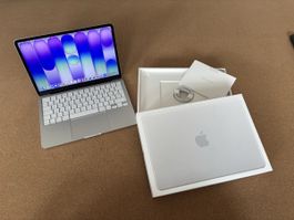 Apple MacBook Neo / 256GB / 8GB RAM