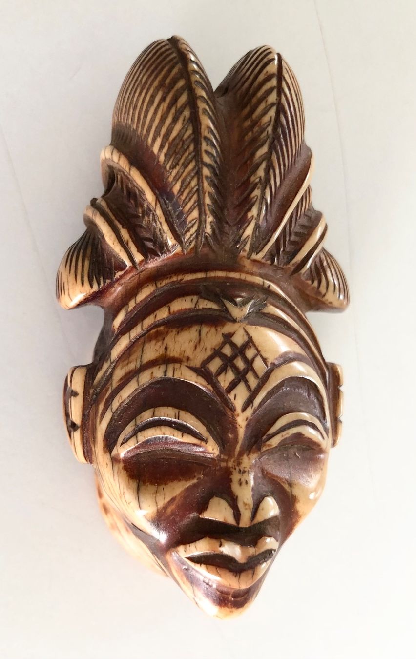 Skulpturen & Statuen: Rarität wunderschöne alte Passport Maske Punu Gabun 7,5 cm – Gebraucht aus Rüthi (Rheintal) von Kunsthaus777 1