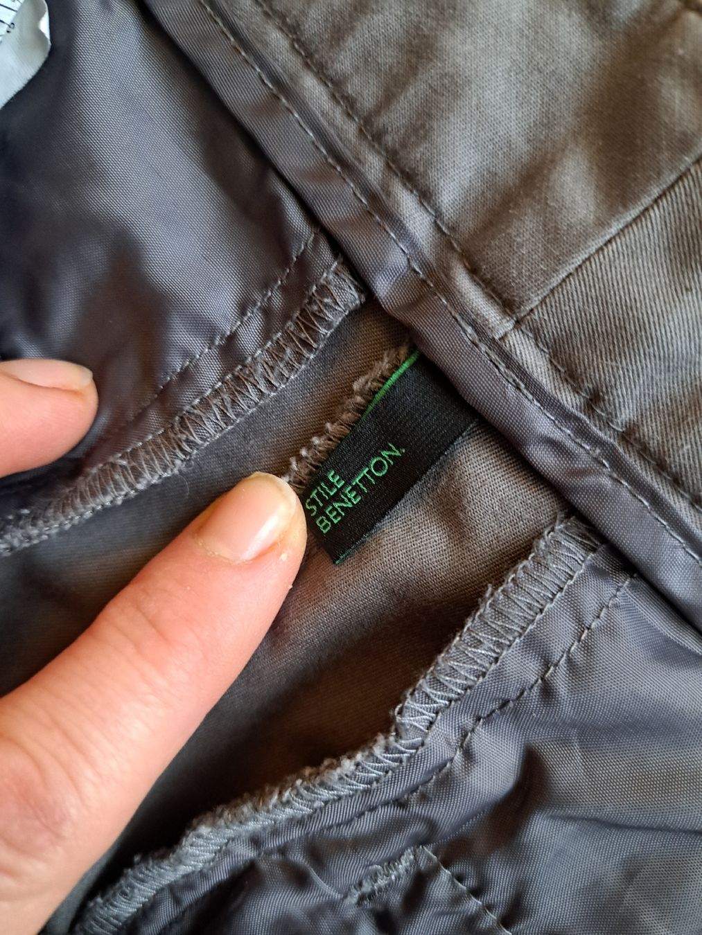 Benetton Pantaloni: Hose von Benneton 7/8 – Usato da Urdorf venduto da Yvonne008 1
