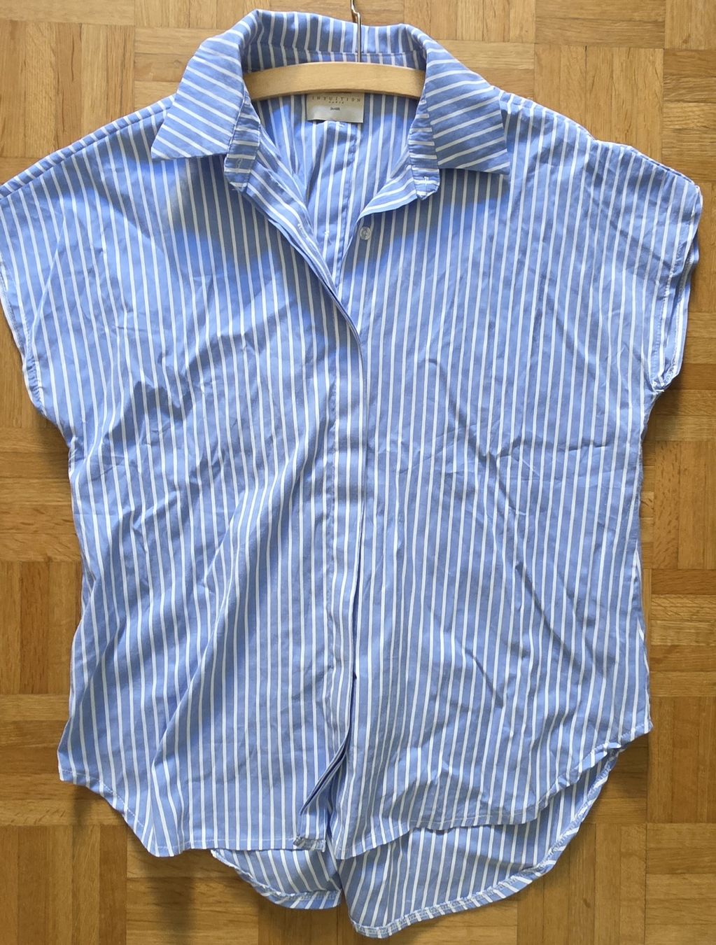 Camicette: Chemise élégante manches courtes taille unique – Usato da Yverdon-les-Bains venduto da van_dq65 8