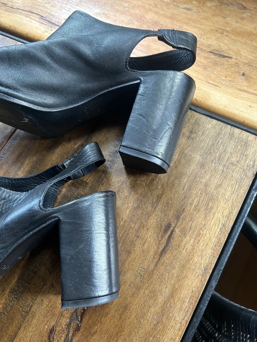 Scarpe da donna: Leder Sandalen Del Carlo – Nuovo (secondo la descrizione) da Schaffhausen venduto da amwr 9