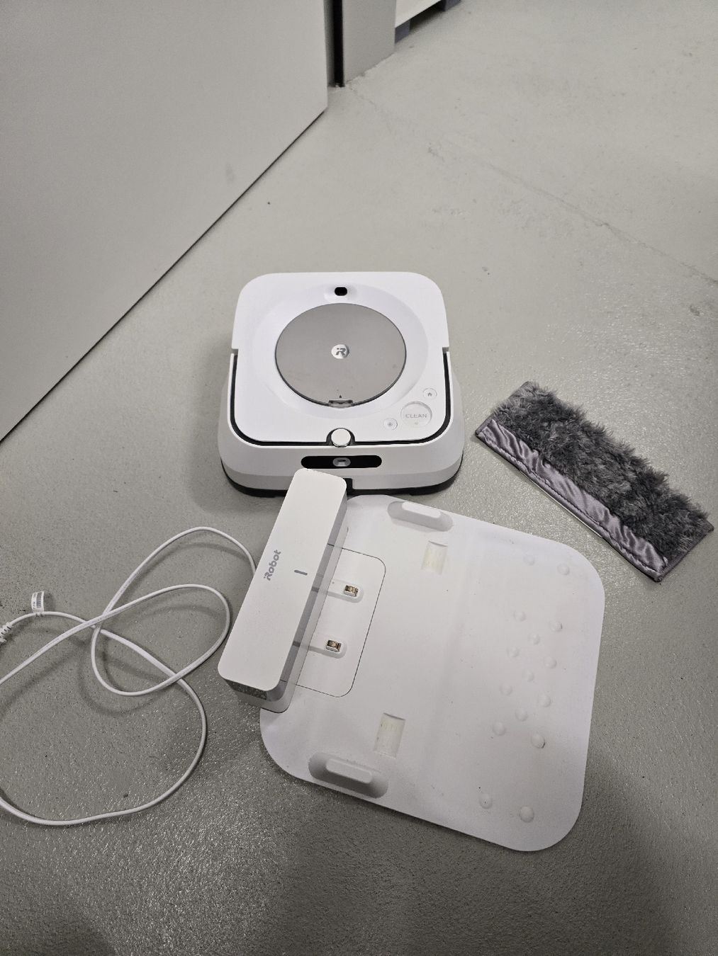 Tutte le macchine: iRobot Braava jet m6 Wischroboter – Usato da Watt venduto da AlexK94 1