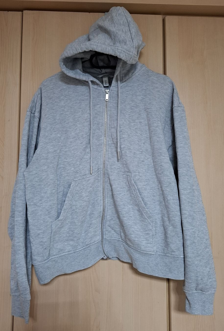 H&M Giacche: Zip Hoodie Gr. S (36), hellgrau, Kapuzenpullover – Usato da Urtenen-Schönbühl venduto da nerdgirl