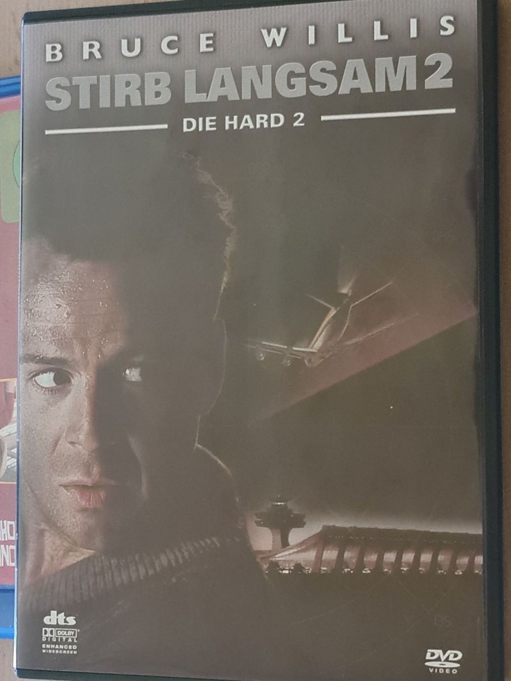 Tutti i DVDs: DVD stirb langsam 2 – Usato da Dintikon venduto da Vexi