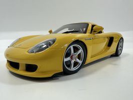 Porsche Carrera GT 1:18, gelb, MINICHAMPS