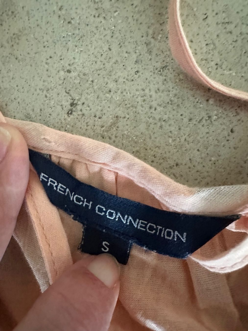 French Connection Kleider: Kleid FRENCH CONNECTION Blumenmuster Grösse S – Gebraucht aus Buchs SG von Sunie 2