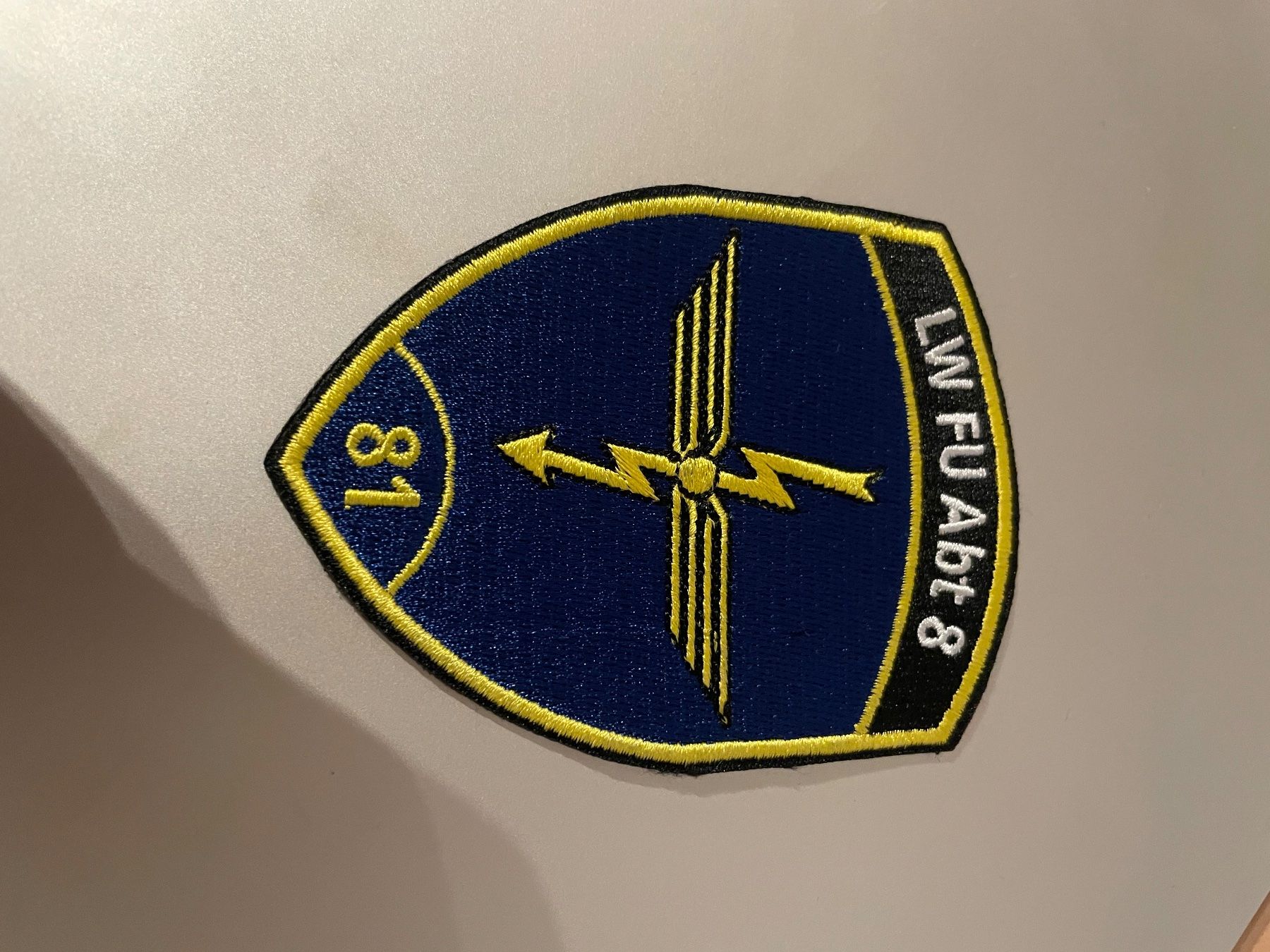 Schweizer Armee Toppe: Patch LW FU Abt 8. 81 – Usato da Oberiberg venduto da reimet