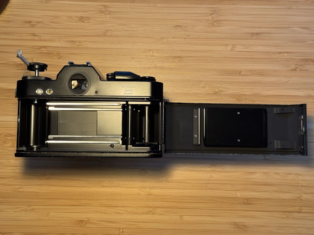 Nikkormat Kamera: Nikkormat EL – Gebraucht aus Zürich von SalernoElia 4