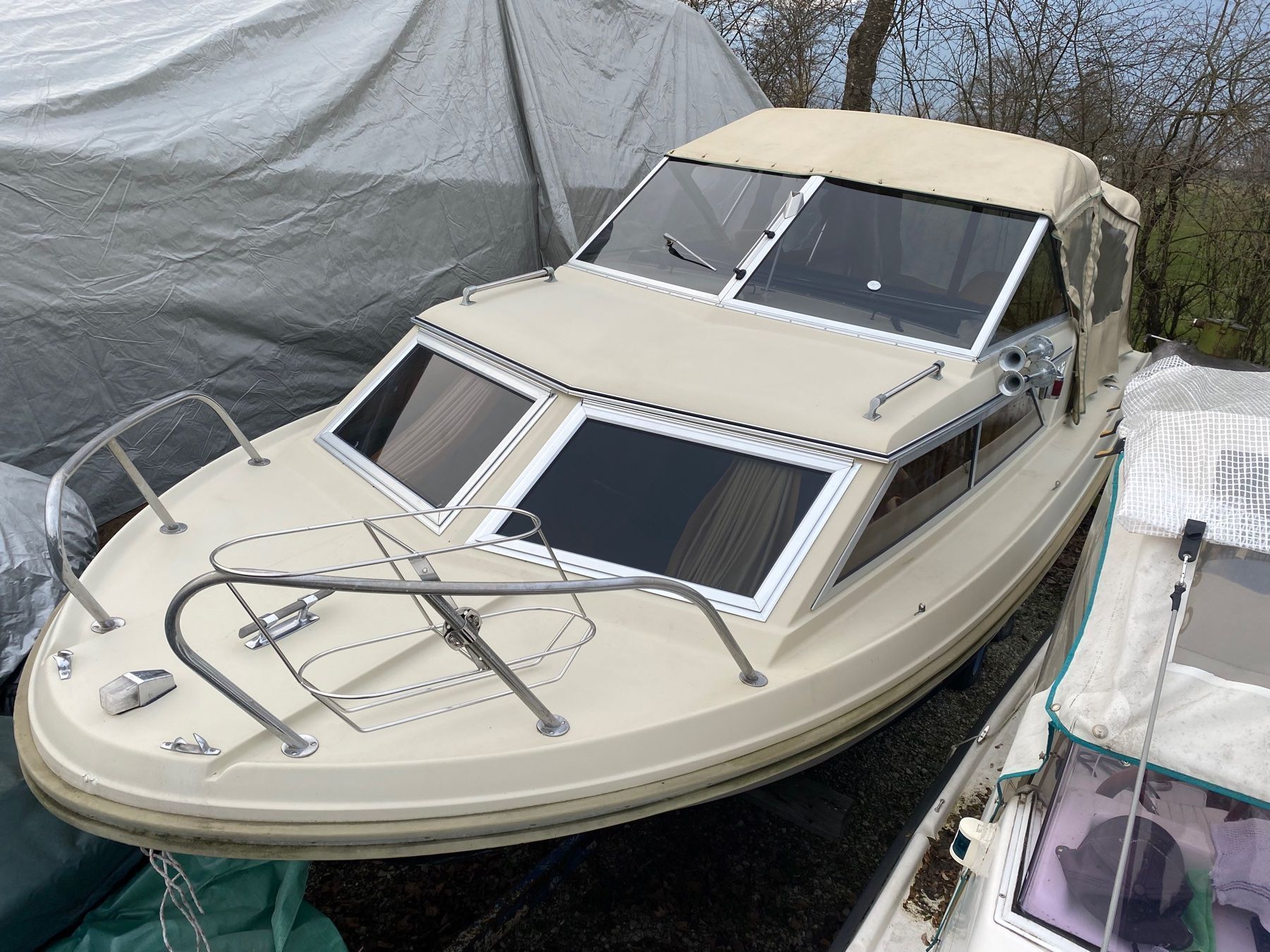 Windy Barche: Motorboot Windy 22 DC – Usato da Solothurn venduto da Eduka72