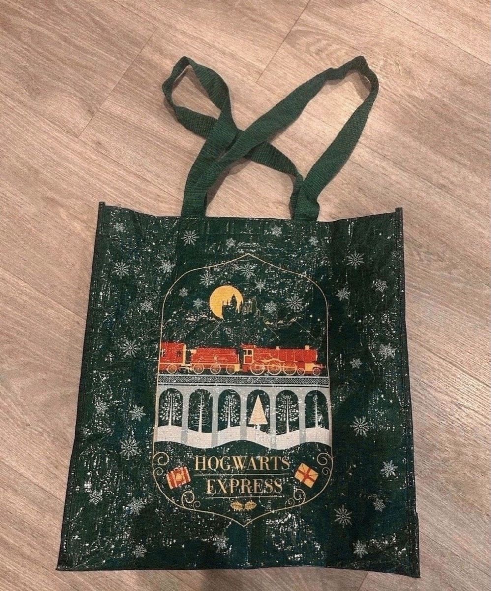 Taschen: Harry Potter Warner Bros Studios Tour Hogwarts Express Weihn – Gebraucht aus Balgach von ren_xy57 1