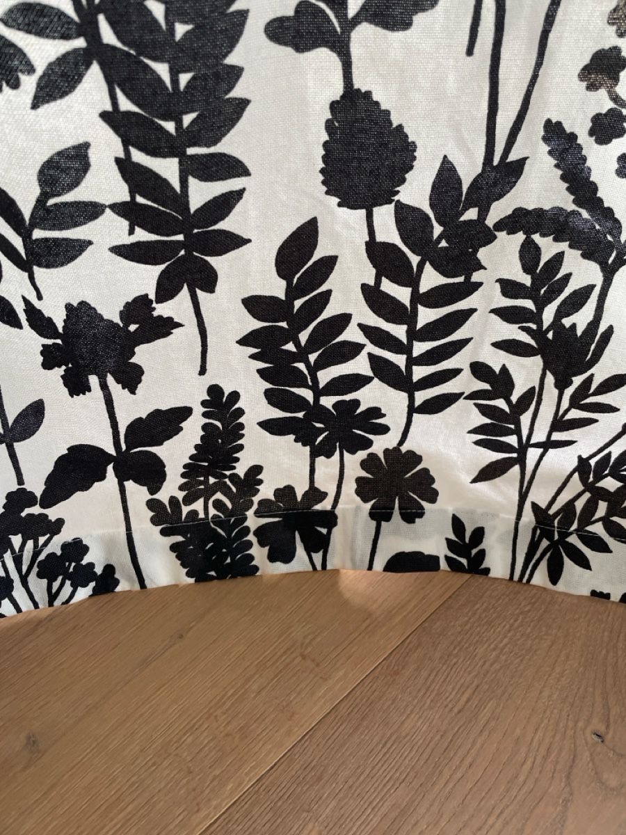 Ikea Tende: Ikea Vorhang mit Pflanzenmuster – Usato da Oberentfelden venduto da nic_cxr8 2