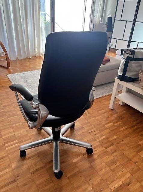 Fauteuils: Ledersessel mit Hydraulik – D'occasion à Zürich par Mare021 2
