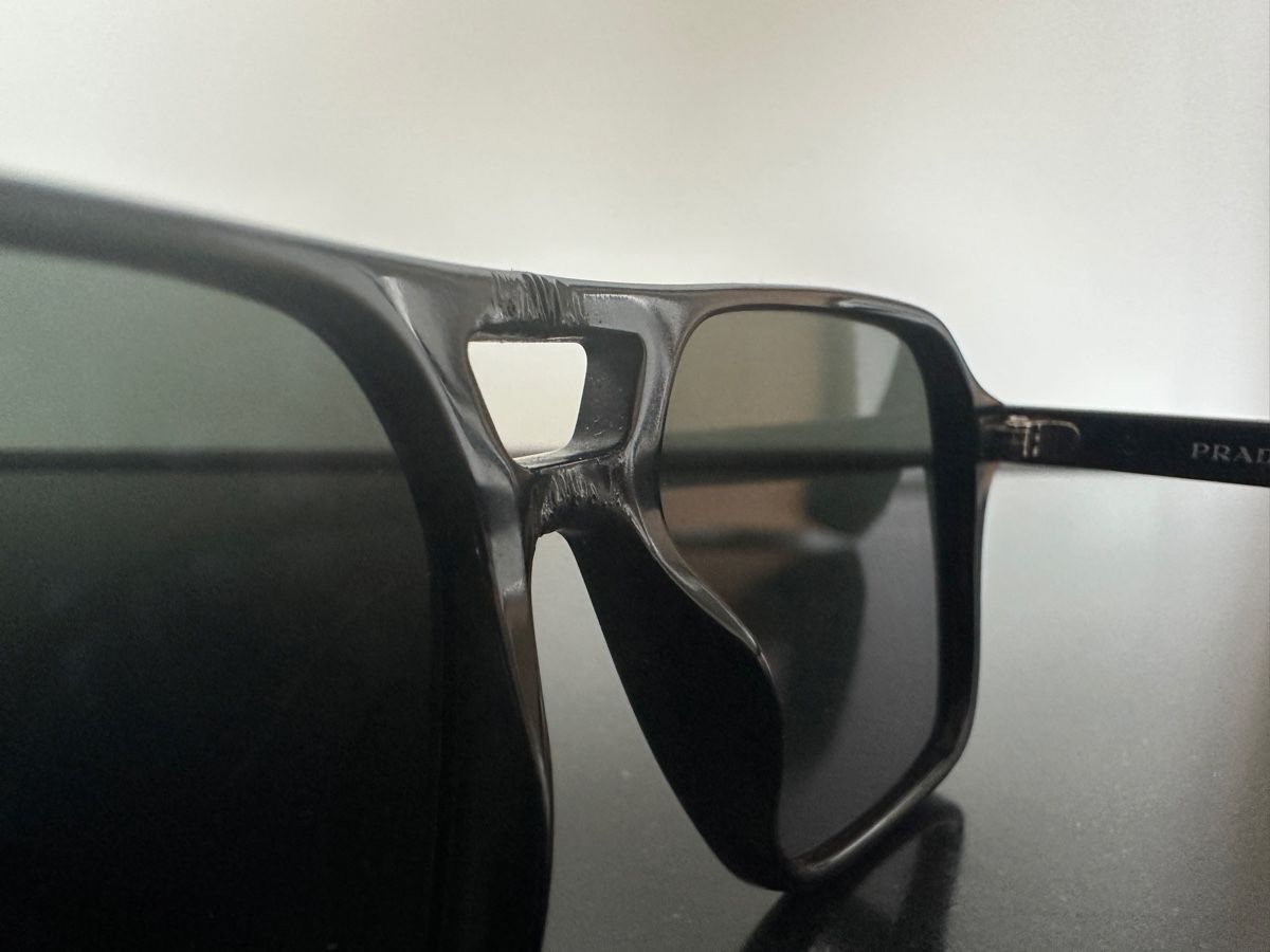 Prada Occhiali & Lenti: Prada Sonnenbrille inklusive Case/Etui. – Usato da Bern venduto da scng 7