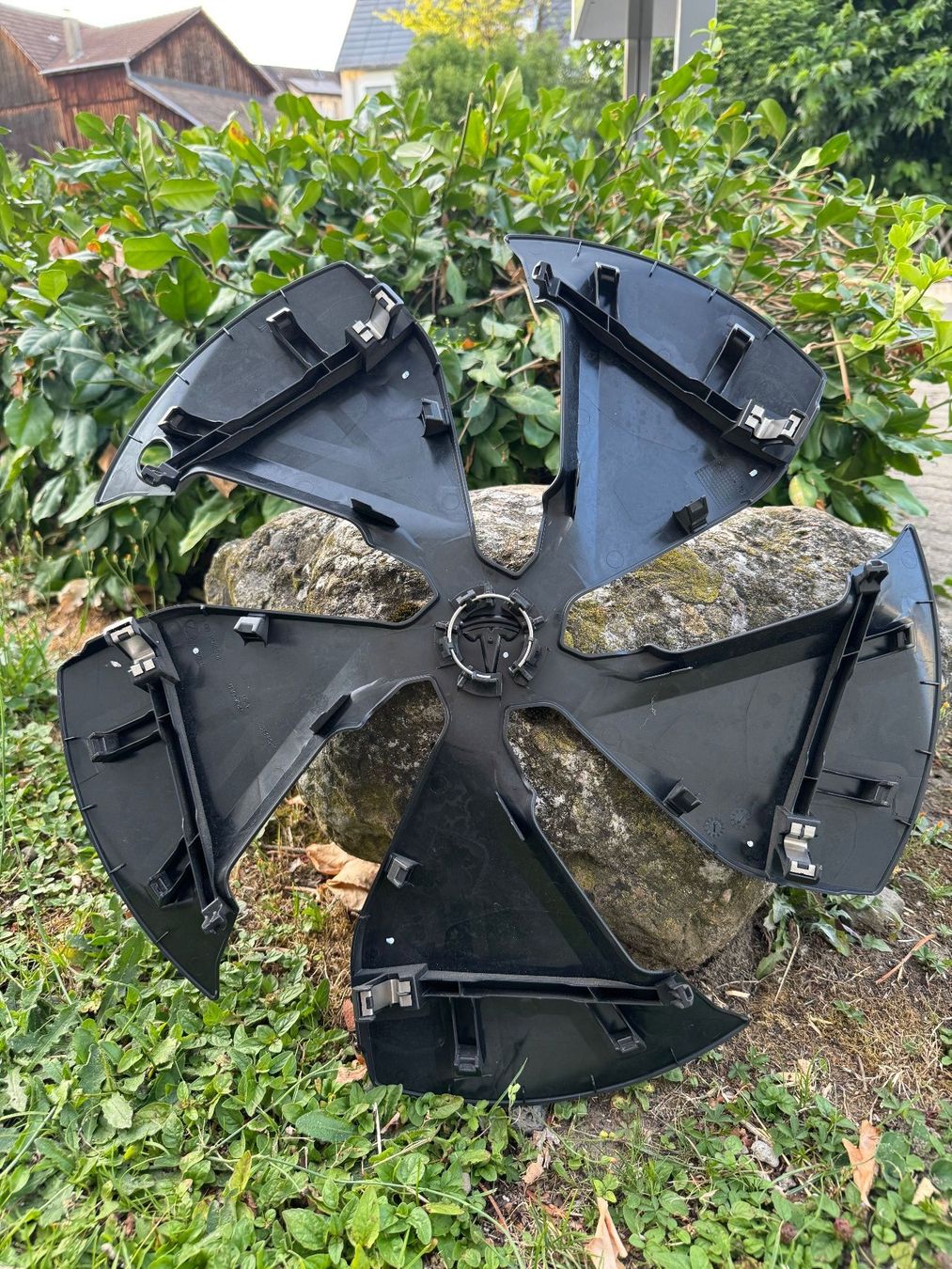 Tesla Cerchioni: Tesla Model Y Juniper 19 Crossflow Radkappen – Nuovo (secondo la descrizione) da Oberengstringen venduto da Palibal 3