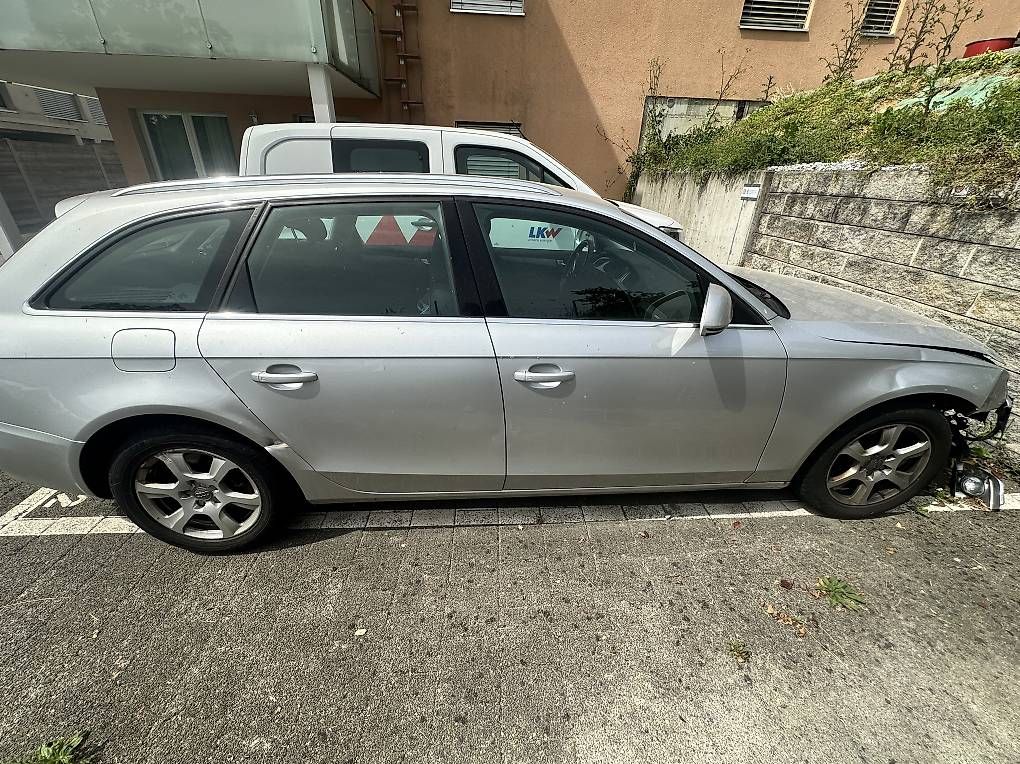 Automobili: Audi A4 Avant Quattro 3.2 FSI  – Usato da Marbach SG venduto da jumastarr