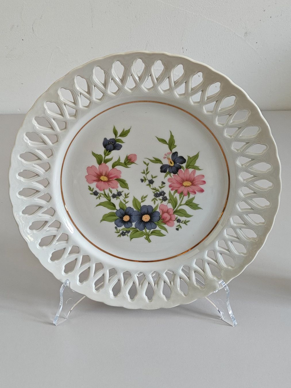 Teller: Durchbruchteller Royal China - Blumendekor - 27cm – Gebraucht aus Birr von DisDas