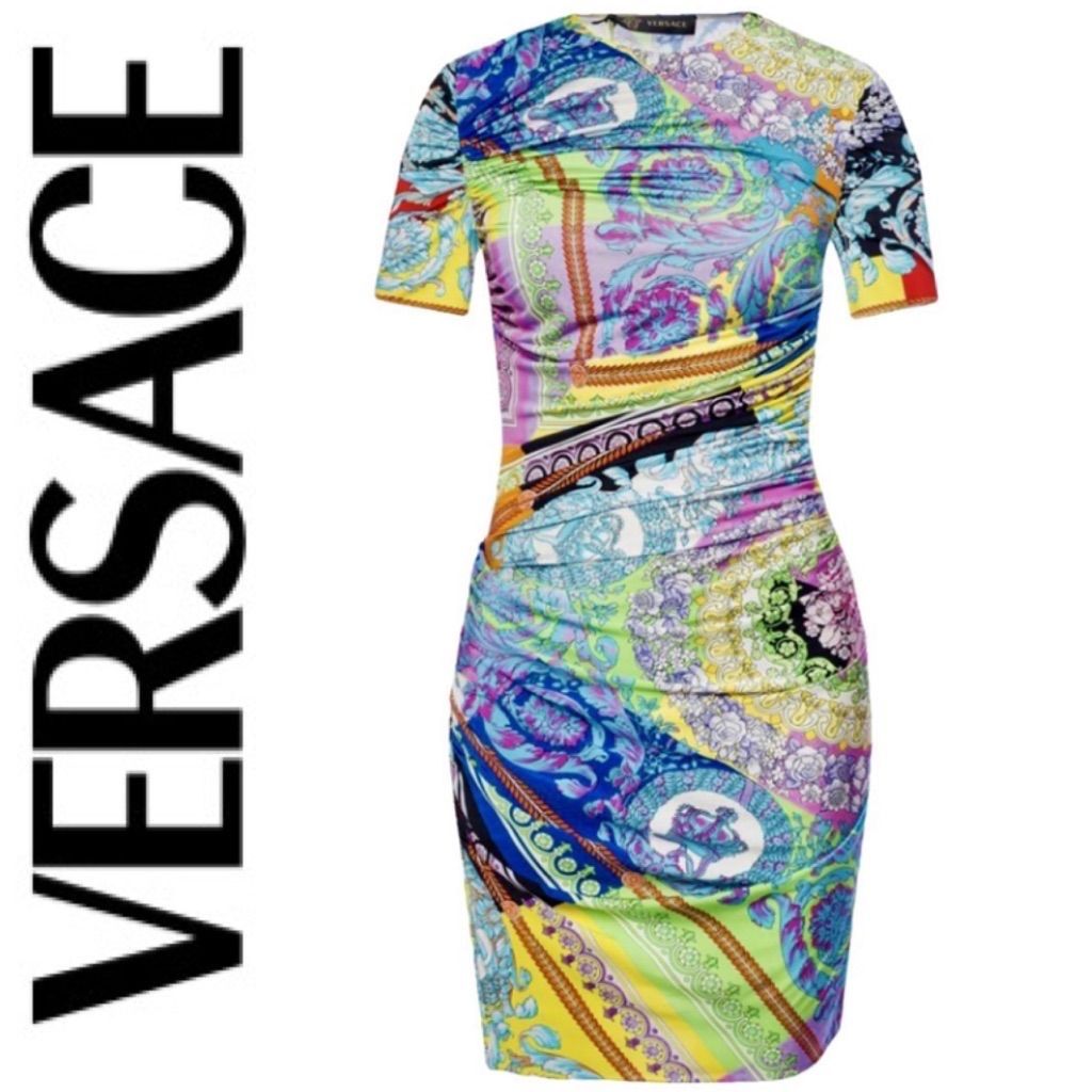 Versace Vestiti: Robe Versace parfaite pour soirée, vacances, été – Usato da Territet venduto da Mon_vide_dressing