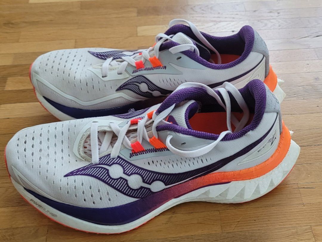 Saucony Herrenschuhe: Laufschuhe Saucony, Gr. 38 – Gebraucht aus Zürich von Cologna 1