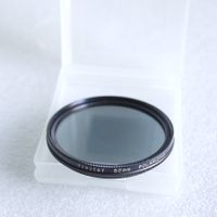 Vivitar 52mm Slim Pol Filter / filtre. Japan.