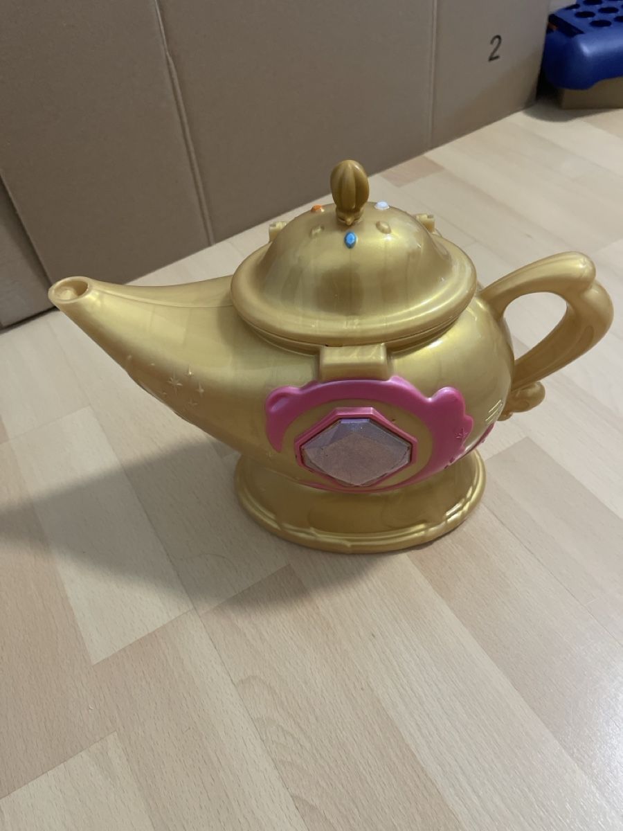 Spielzeuge: Magic Mixies Wunderlampe rosa – Gebraucht aus Pfäffikon ZH von Nachpuur