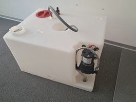 Wassertank mit elektrischer Pumpe, Camping Wasserkanister