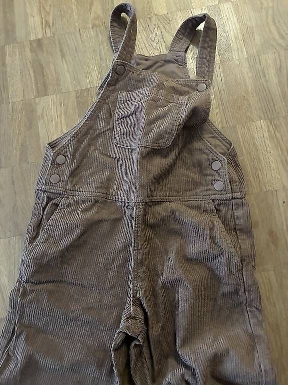 Pantaloni: Latzhose grösse 122 – Usato da Zürich venduto da Majatzki 2