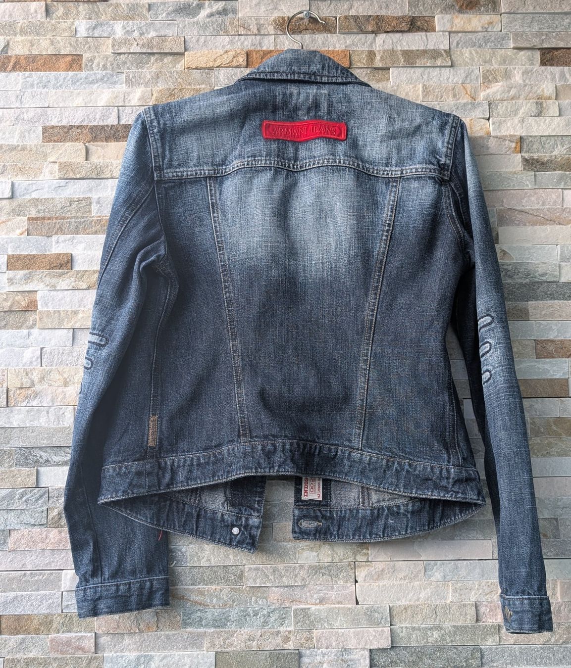 Armani Jacken: Jeansjacke von Armani Jeans, Grösse 36 – Gebraucht aus Rüfenacht BE von mla_jmf8 1