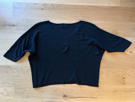 Schwarzer Strickpullover, Grösse M