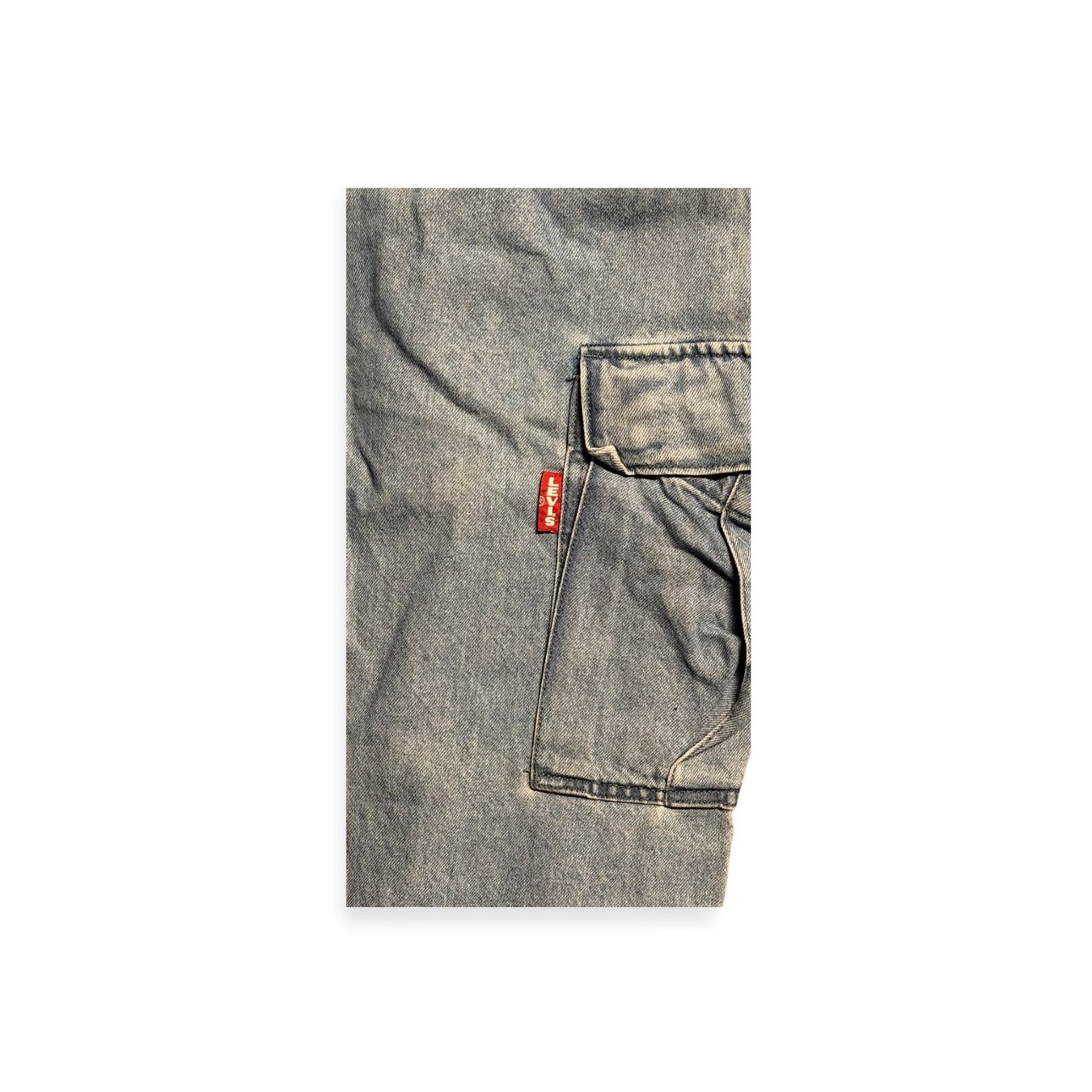 Levi's Jeans: Jean cargo bleu clair Levi’s – Nuovo (secondo la descrizione) da meyrin venduto da aar_g8xm 3