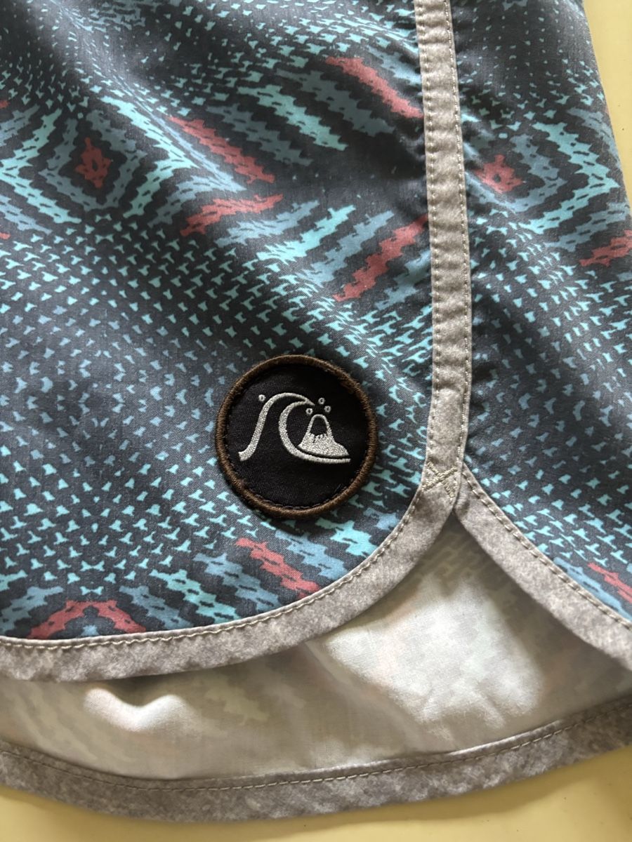 Quiksilver Caleçons de bain: Boardshorts Quiksilver 32 – D'occasion à Morges par Brunocunha05 1