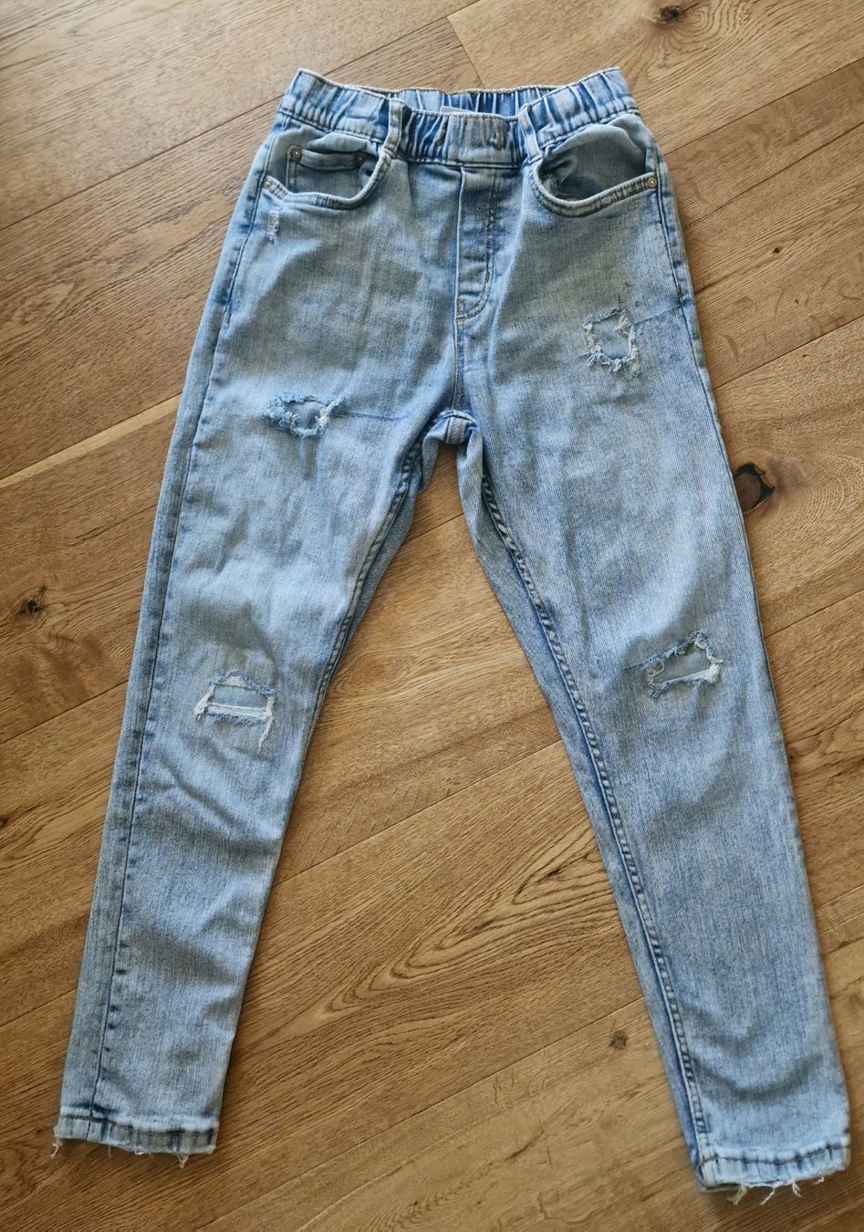 Tommy Hilfiger Lotti & Set di vestiti: Tolle Junge set 140  Nike 34 – Usato da Emmenbrücke venduto da Nadmorebiti 5