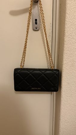 Sac Charles & Keith noir, cuir nappa, chaîne doré