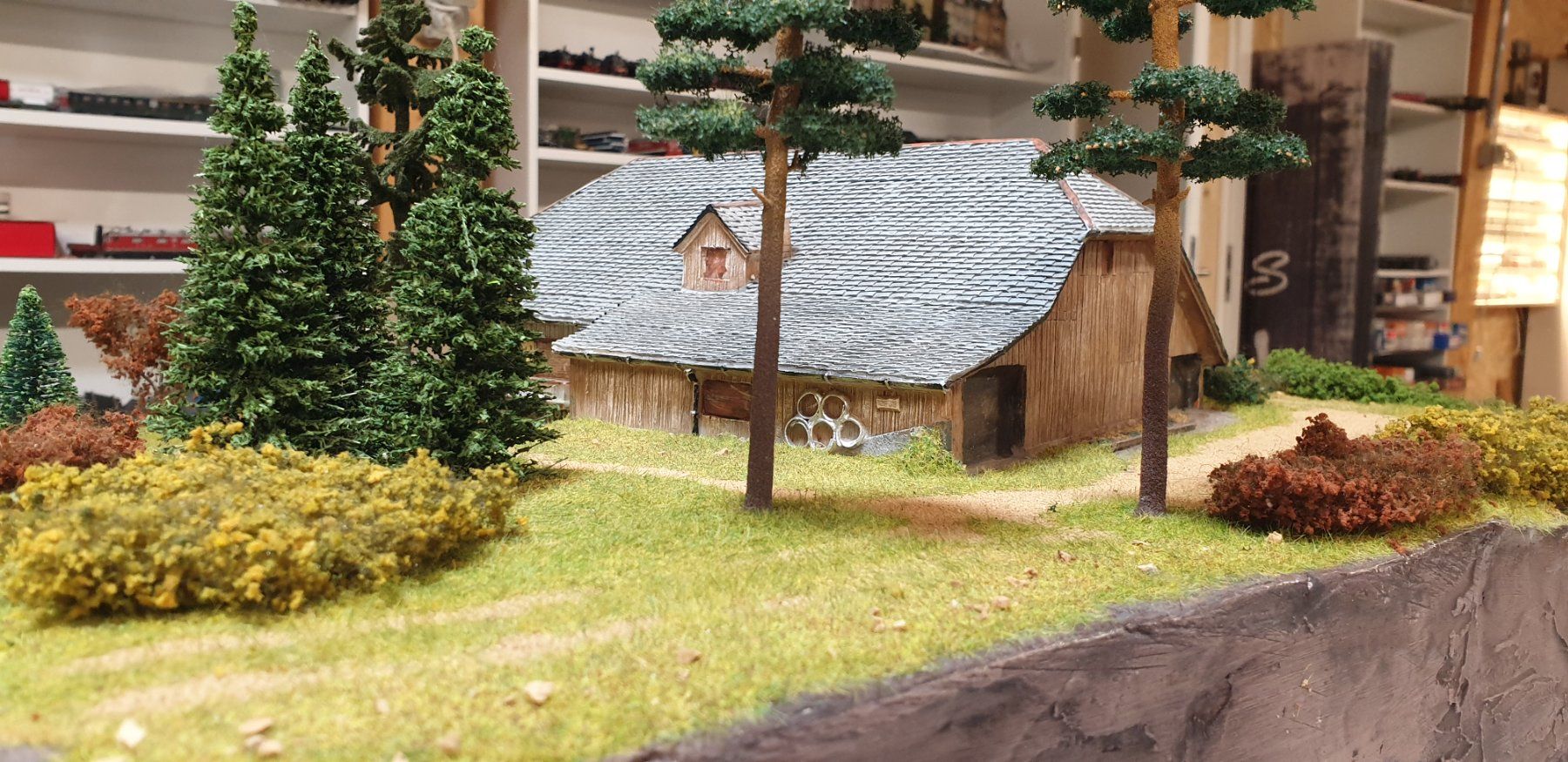 Faller Modellini di ferrovie: Diorama mit H0 Bauernhof Sahlenweidli – Usato da Geroldswil venduto da TopTrain54 2