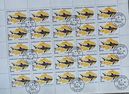 MADAGASCAR - feuille de 25 timbres thème poisson, coquill