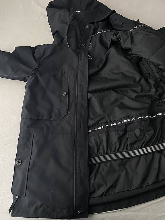 Jacken: Ski- und Snowboardjacke Dope – Gebraucht aus zug von ric_l5qj 4
