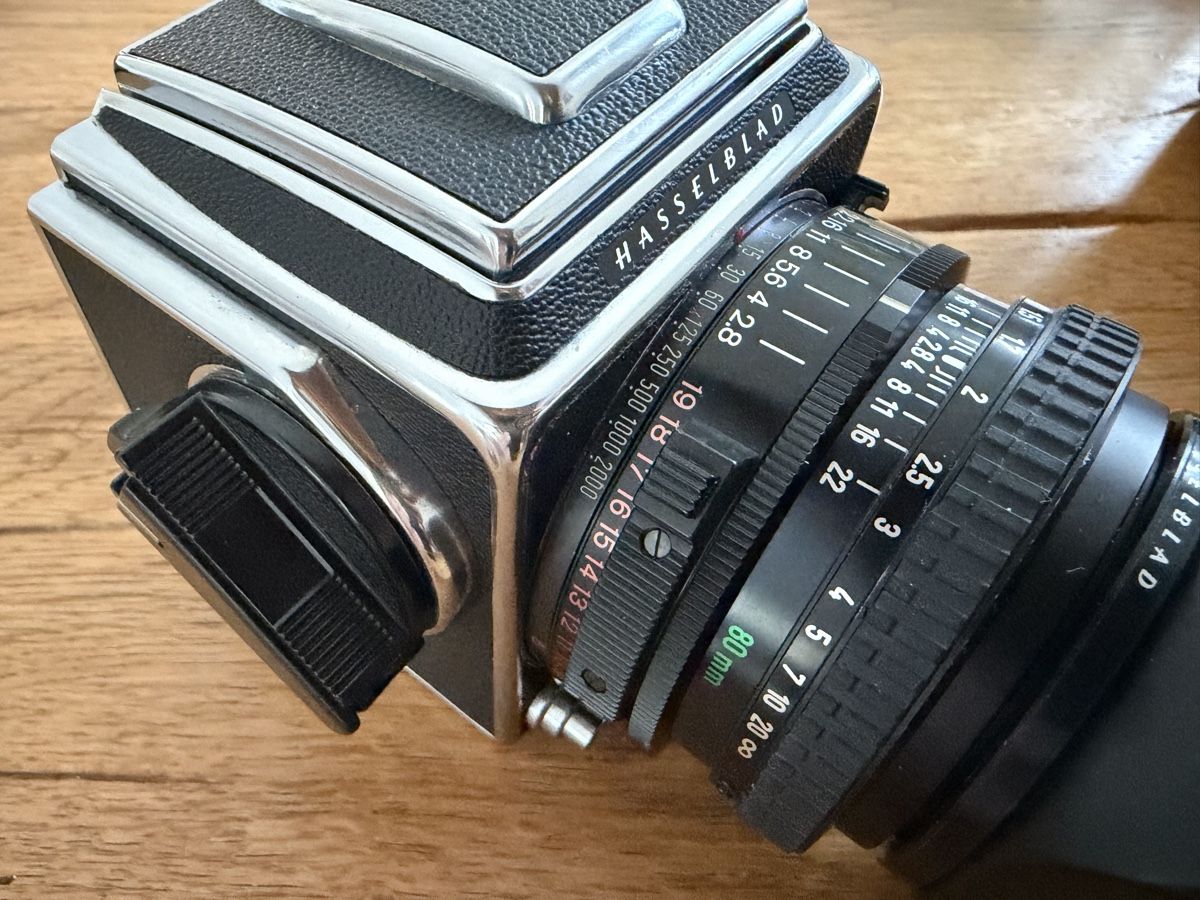 Hasselblad Fotocamera: Hasselbad 2000FC/M – Nuovo (secondo la descrizione) da Tägerig venduto da Okidesign 5